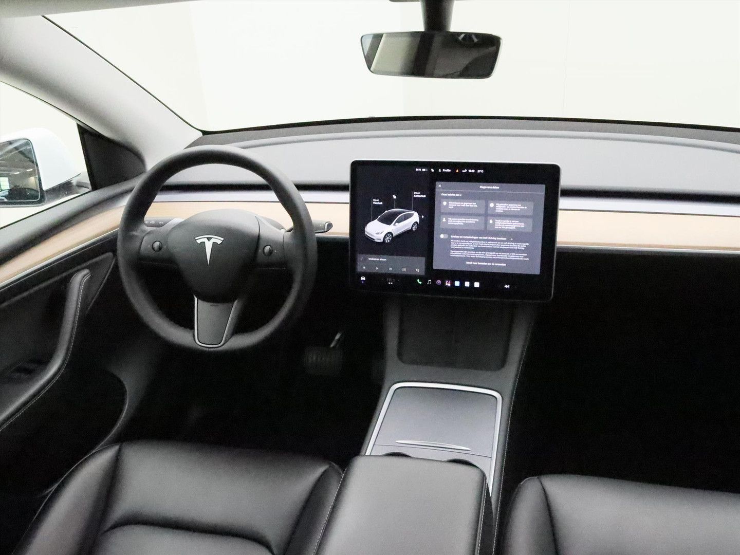 Tesla Model Y Long Range AWD 75kWh 351pk 92.8% SoH [ A imagem 2