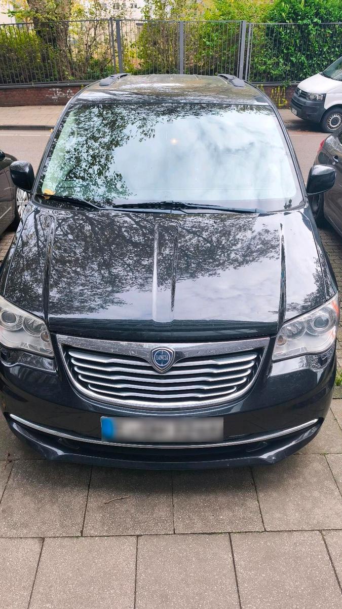 Lancia Voyager