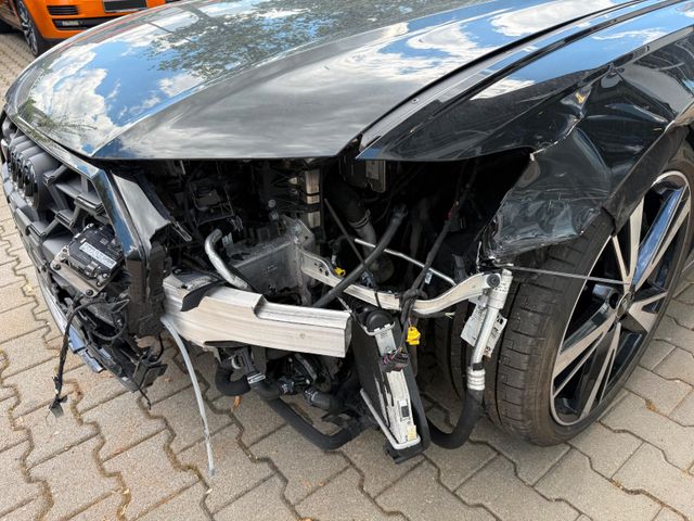 Audi S6 Avant 3.0 TDI/ AHK/ PANO/ B&O/ AIR SUSPENSION