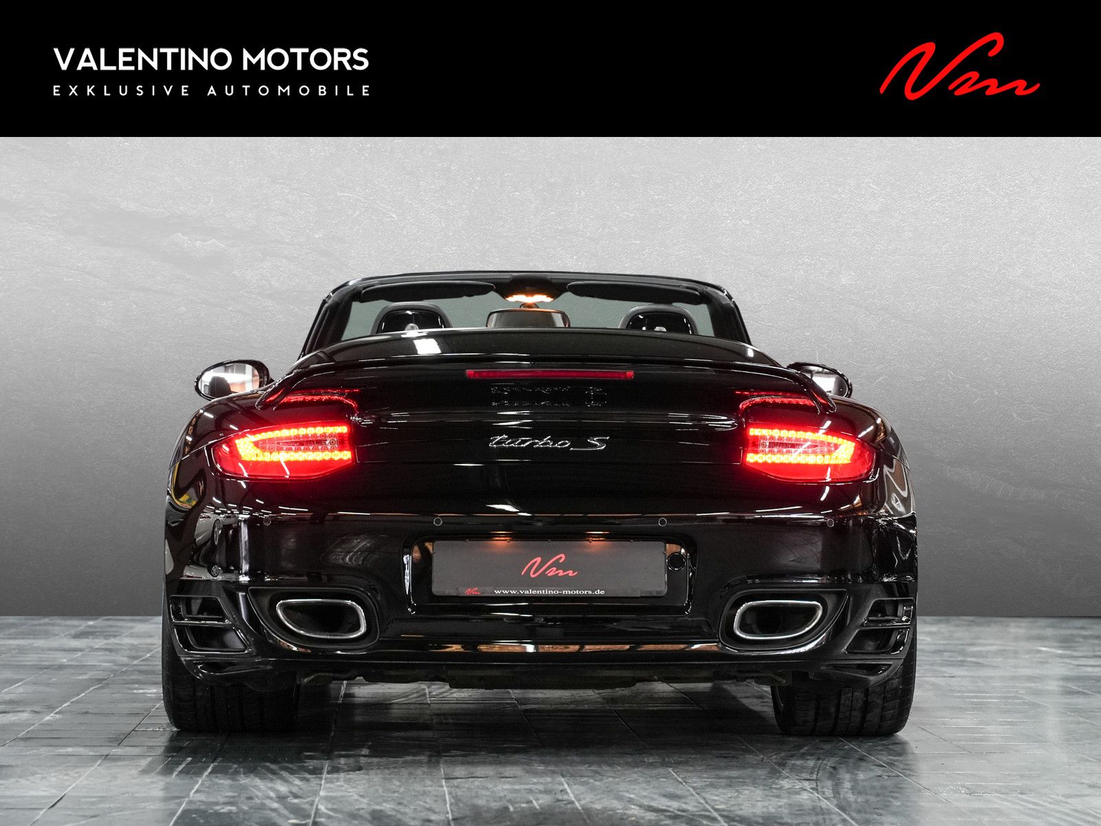 Fahrzeugabbildung Porsche 911 Turbo S Cabrio - Exklusiver Volllederumfang