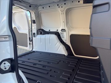 Volkswagen Caddy - 10