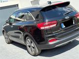Kia Sorento 2.2 CRDi AWD Vision Automatik Vision - Kia Sorento von privat