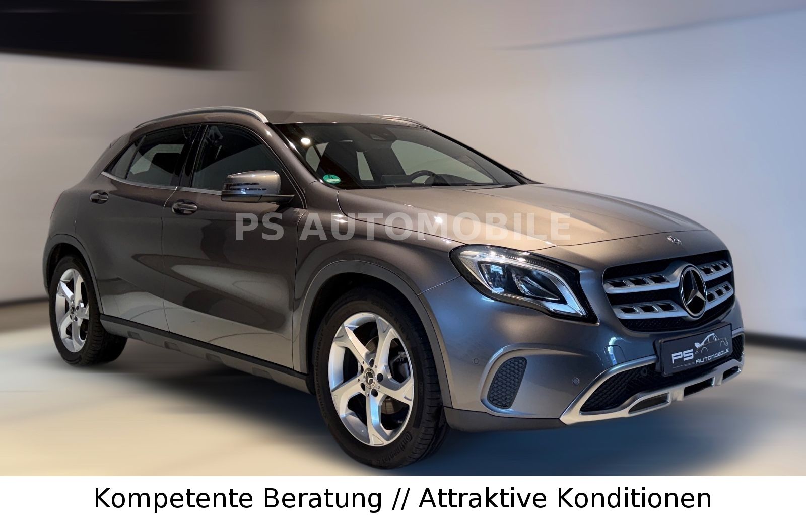MERCEDES-BENZ GLA 200 DCT*LED*KLIMAAT*NAVI*RFK*AHK