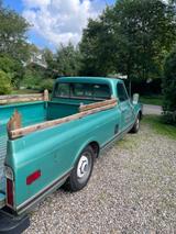 GMC Sierra C2500  - GMC Sierra SUV