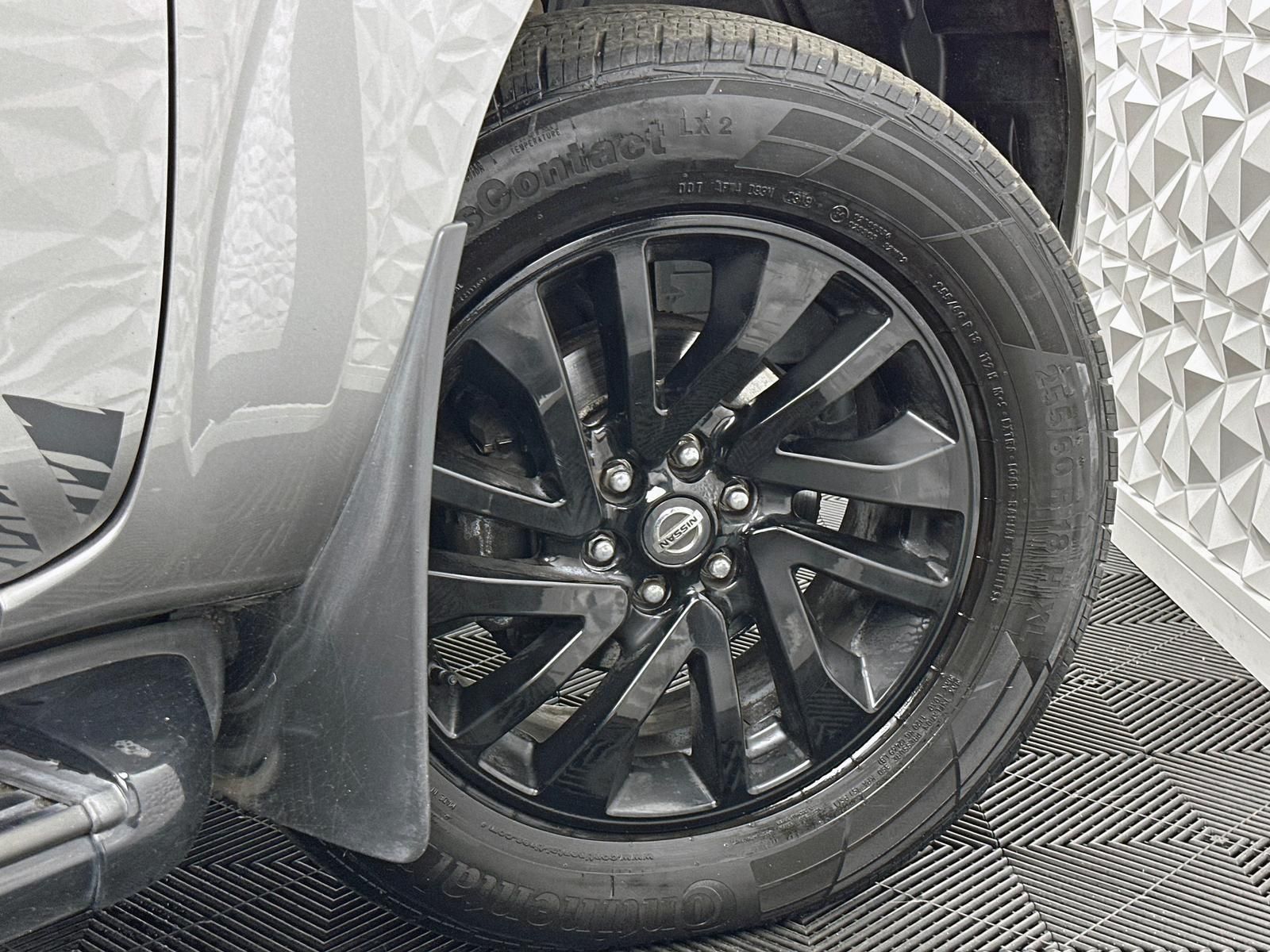 Fahrzeugabbildung Nissan NAVARA 2.3DCI N-GUARD/DOKA/HARDTOP/PANO/AHK/LED