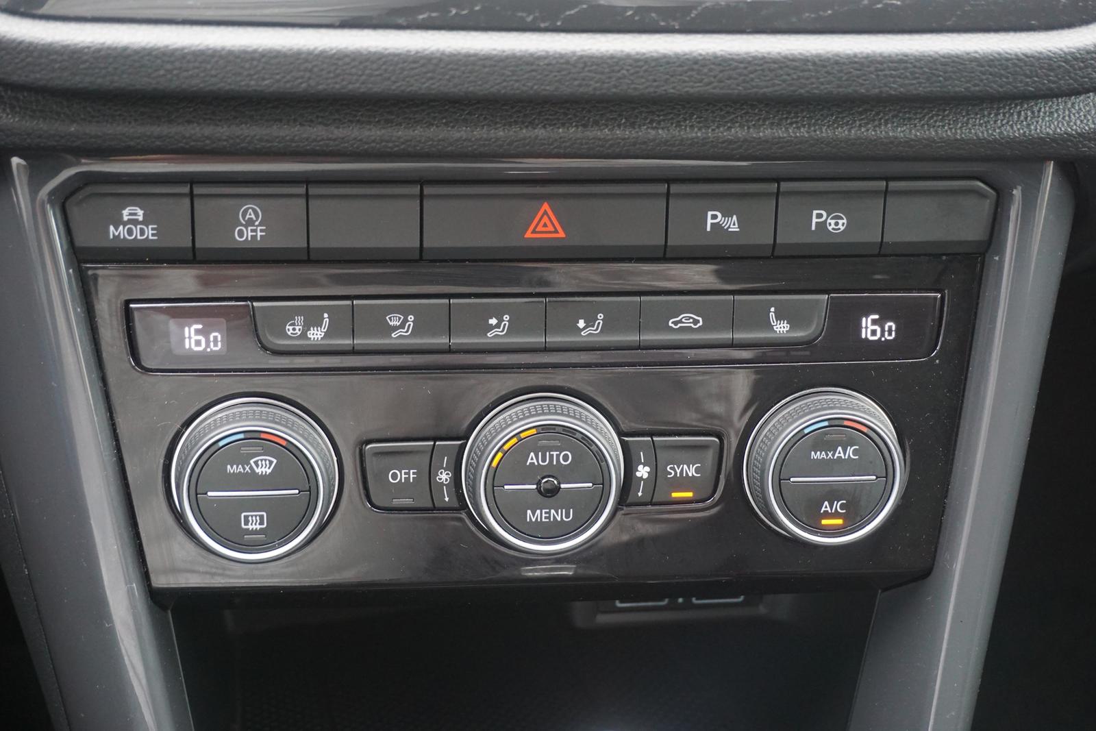 Volkswagen T-Roc 1.5 TSI R-Line DSG LED ACC Totwinkel PDC, миниатюра 14