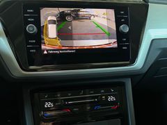 Fahrzeugabbildung Volkswagen Touran 2.0 TDI Move -- RearView/ ACC/ Navi