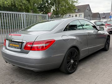 Mercedes E 200 - 5