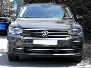 Volkswagen Tiguan - 5