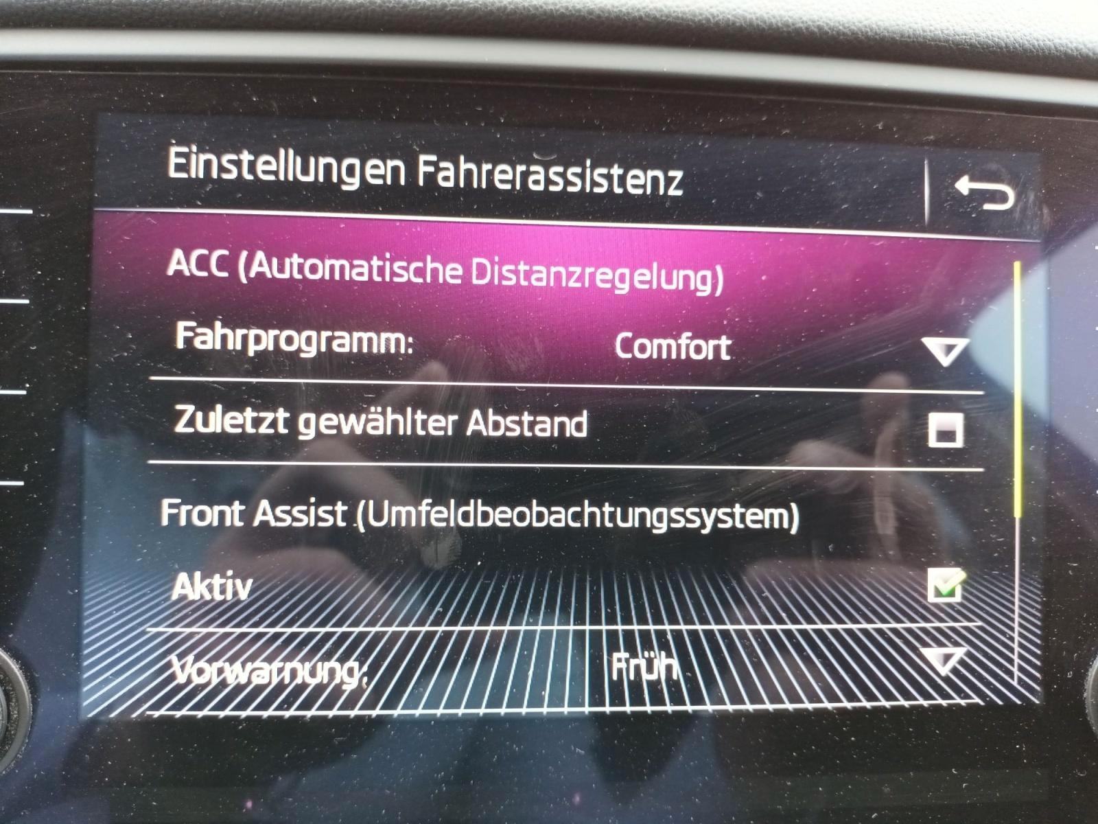 Skoda Octavia Combi Style 2.0 TSI Style*ACC*AHK*KLI...