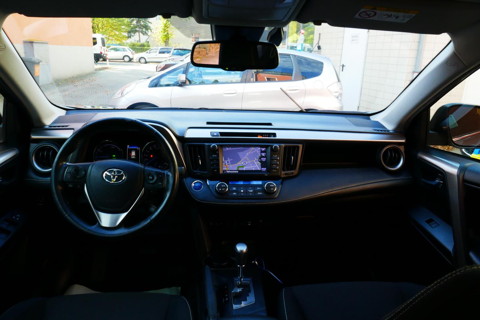TOYOTA RAV 4 155CH - BVA - 1ERE MAIN - HAYON ÉLECTRIQUE - 75.342 KMS
