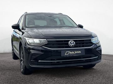 Volkswagen Tiguan - 8