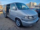 Volkswagen T4 Caravelle 2.5 TDI 111kW TÜV NEU WOHNMOBIL - silberne Volkswagen T4 Caravelle