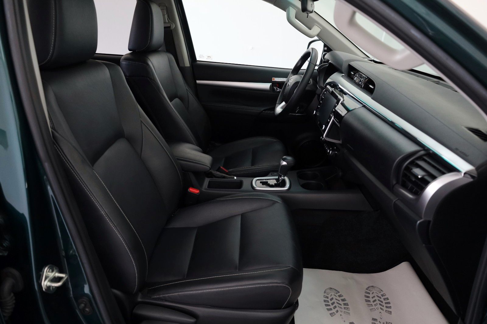 Fahrzeugabbildung Toyota Hilux 2.8 D4-D 4x4 AUT.Executive,Navi,LED,Kamera