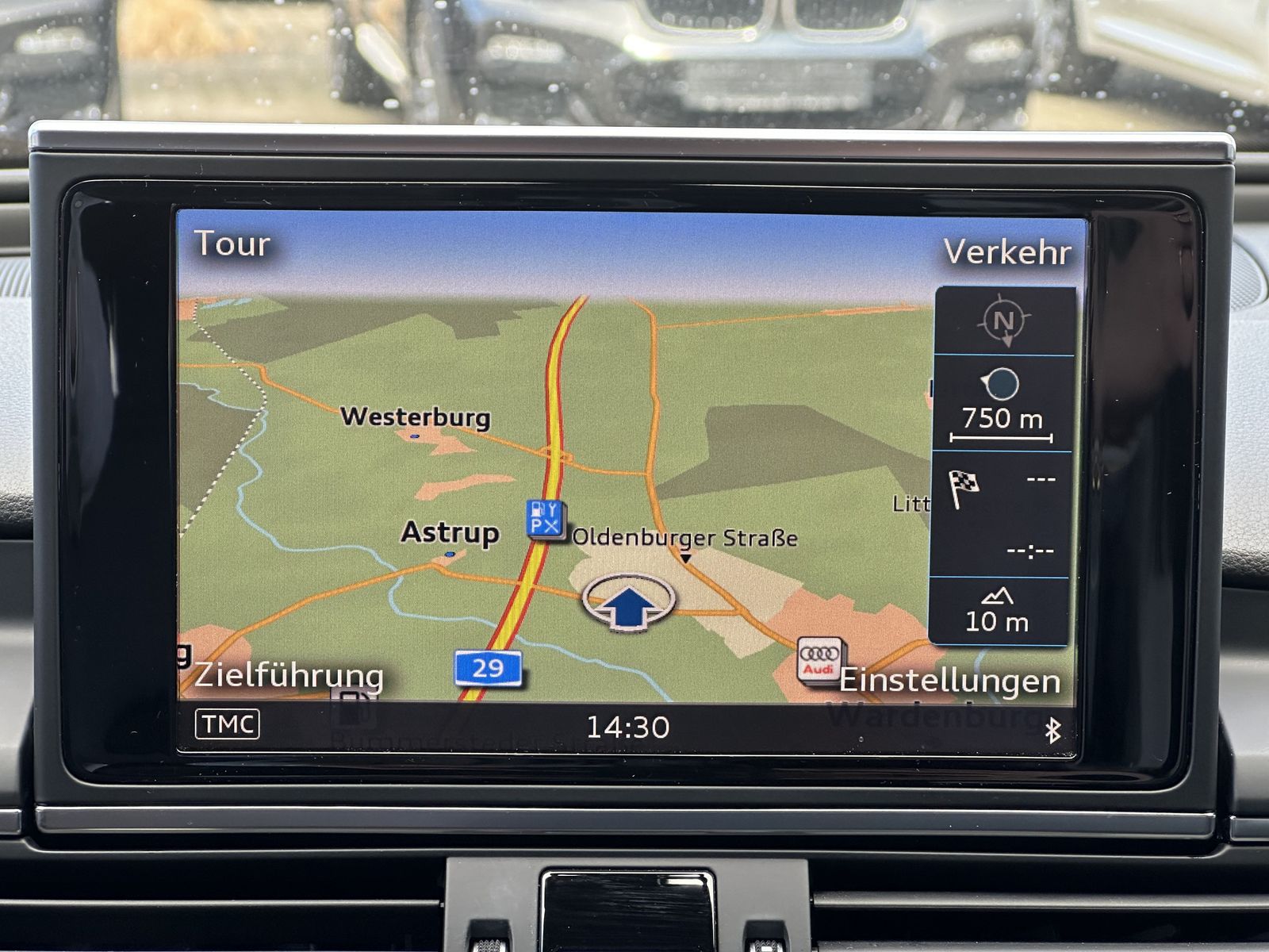 Fahrzeugabbildung Audi A6 Avant 2.0 TDI S-Tronic Ultra NAV+XEN+PANO+KAM