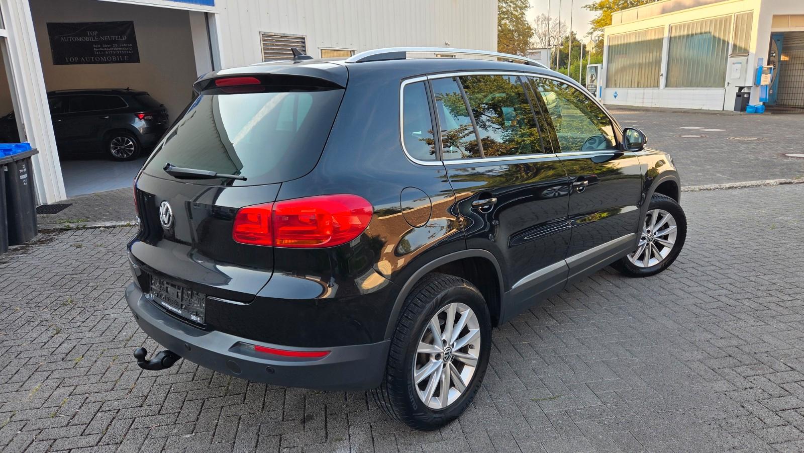 Volkswagen Tiguan Sport&Style1-HAND*LEDER+LED+KAME+NAV+AHK