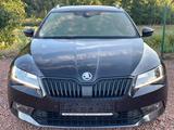 Skoda Superb Combi 2.0 TDI*Sportline 4x4 STHZ*AHK* - Skoda mit Diesel-Antrieb: Allradantrieb, Kombi, 0