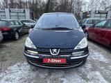 Peugeot 807 Family - Peugeot 807: mit Navigationssystem