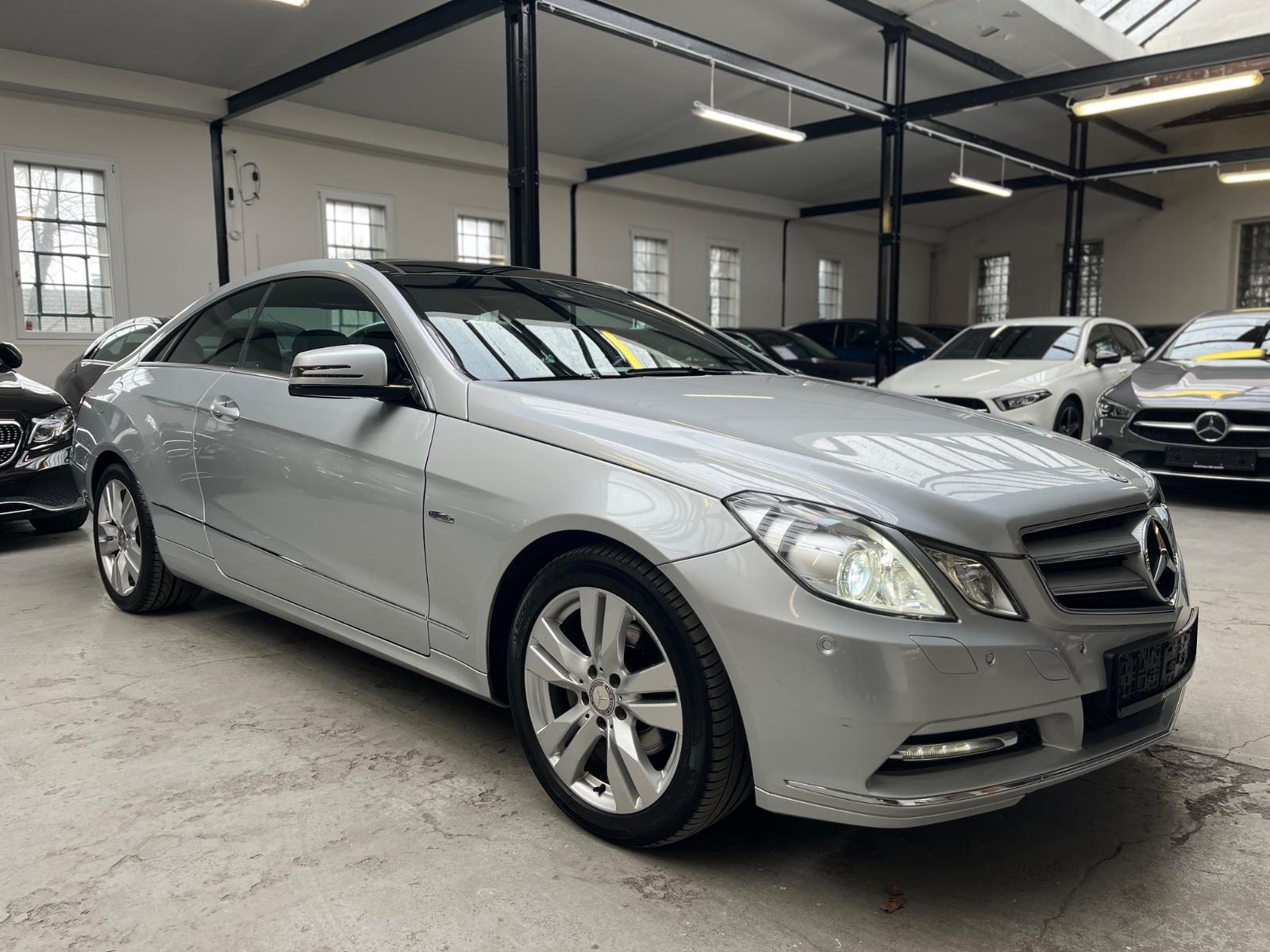 Mercedes-Benz E 250 Coupe CGI Avantgarde *PANO*SHZ*NAPPA*PDC*