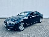 BMW 740d xDrive, Scheckheft, ferng. Parken, TÜV AU  - BMW 740 in Köln