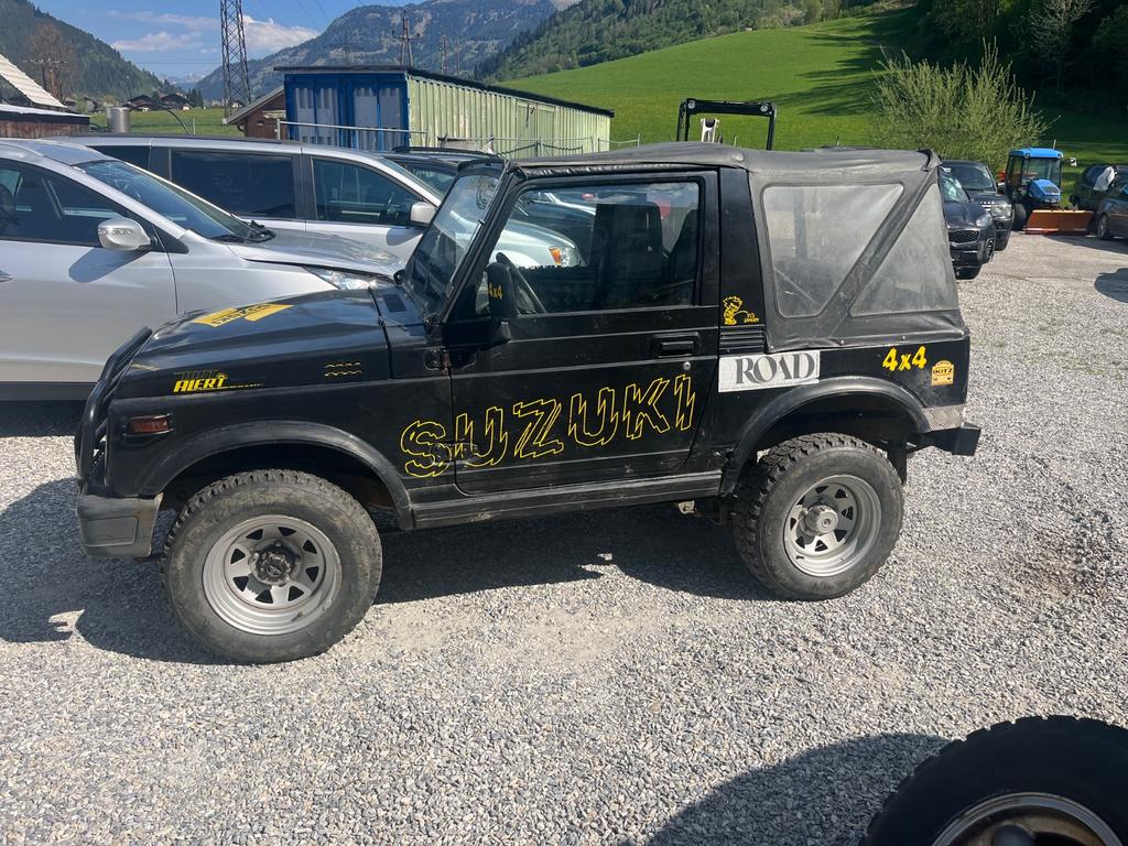 Suzuki SJ Samurai