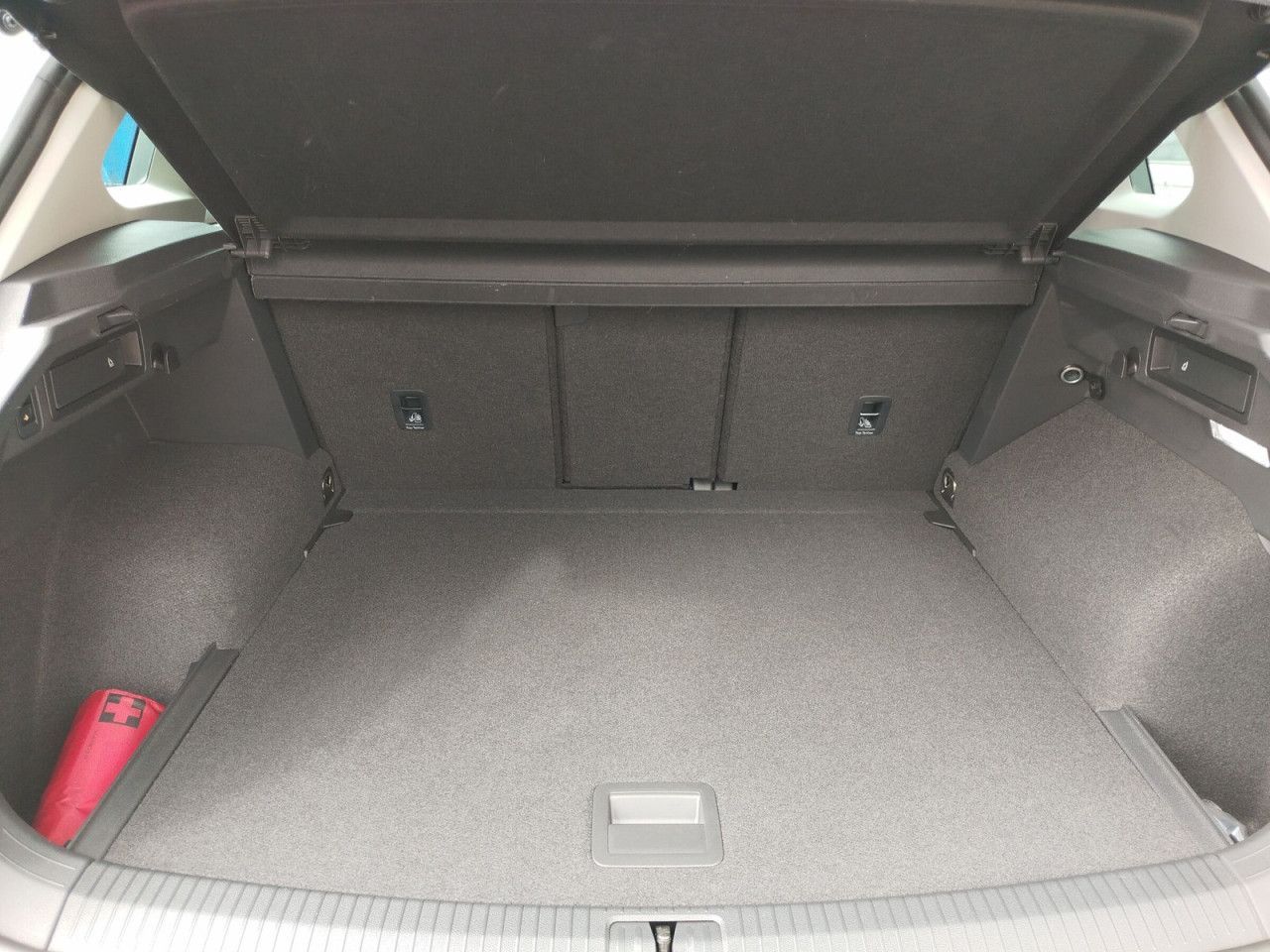 Fahrzeugabbildung Volkswagen Tiguan MOVE 2.0 DT110TDI D7F, AHK, Standheizung