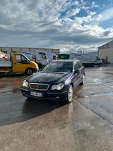 Mercedes-Benz Mercedes C320 - gebrauchte Mercedes-Benz C 320 aus dem Jahr 2002