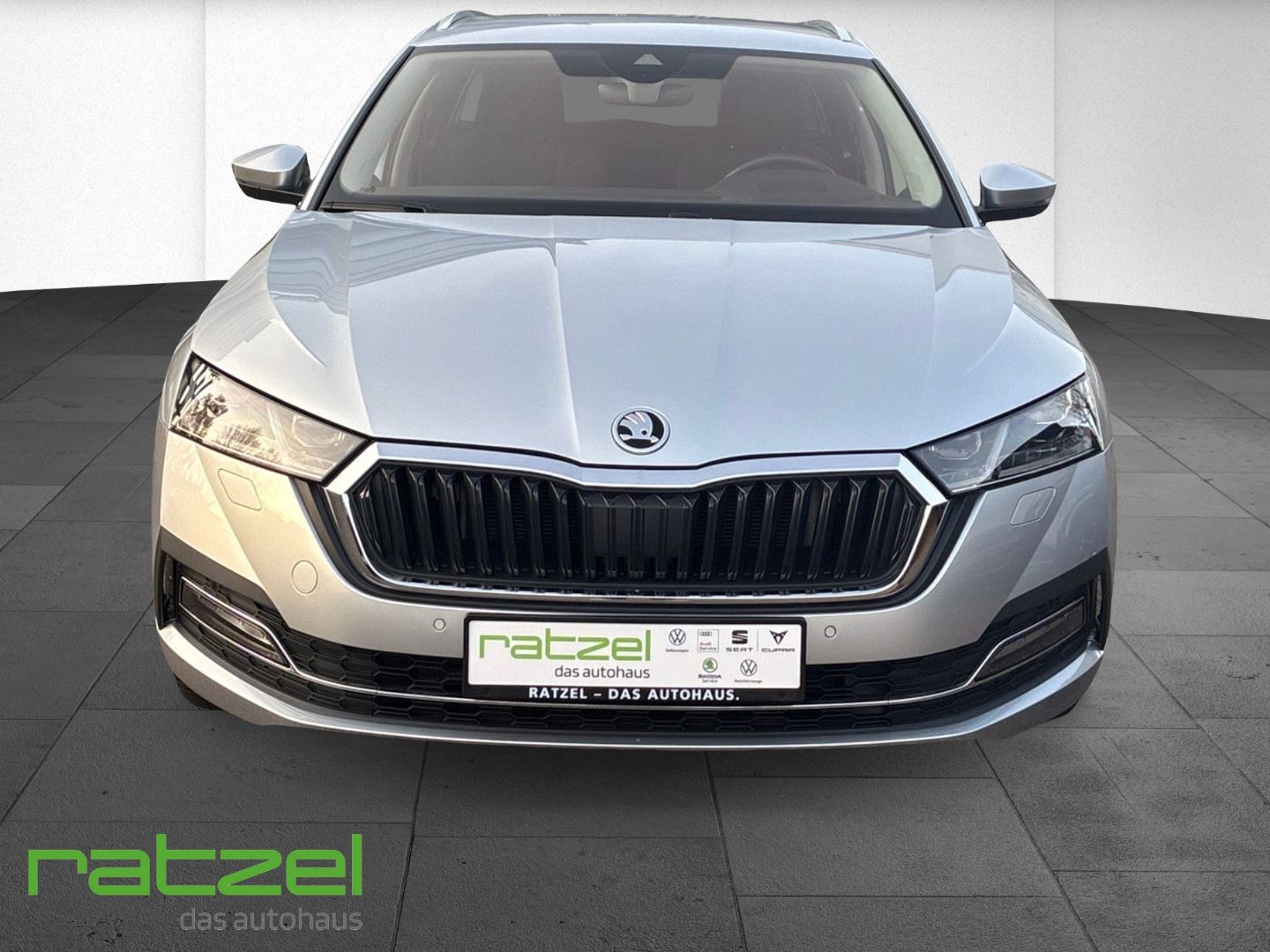 Fahrzeugabbildung SKODA Octavia Combi 1.5 TSI ACT e-TEC Style HUD AHK-kl