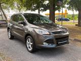 Ford Kuga Titanium EU6*180PS*Automatik* 4 X 4 - Ford Kuga: Titanium