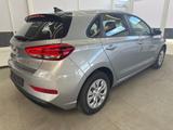 Hyundai i30 STYLE NAVI LED RFK PDC 1.5 MPI 70,6kW96PS... - Hyundai i30: Style