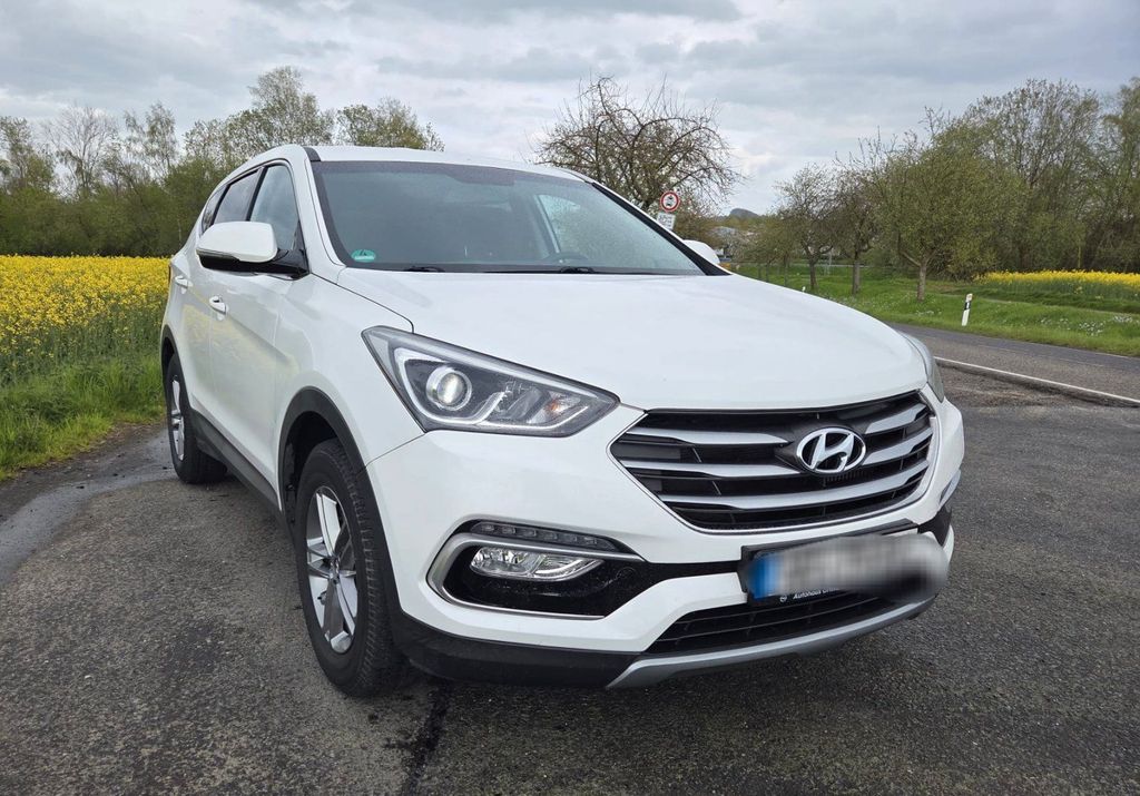 Image of Hyundai SANTA FE