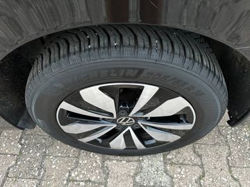 Volkswagen Golf - 12