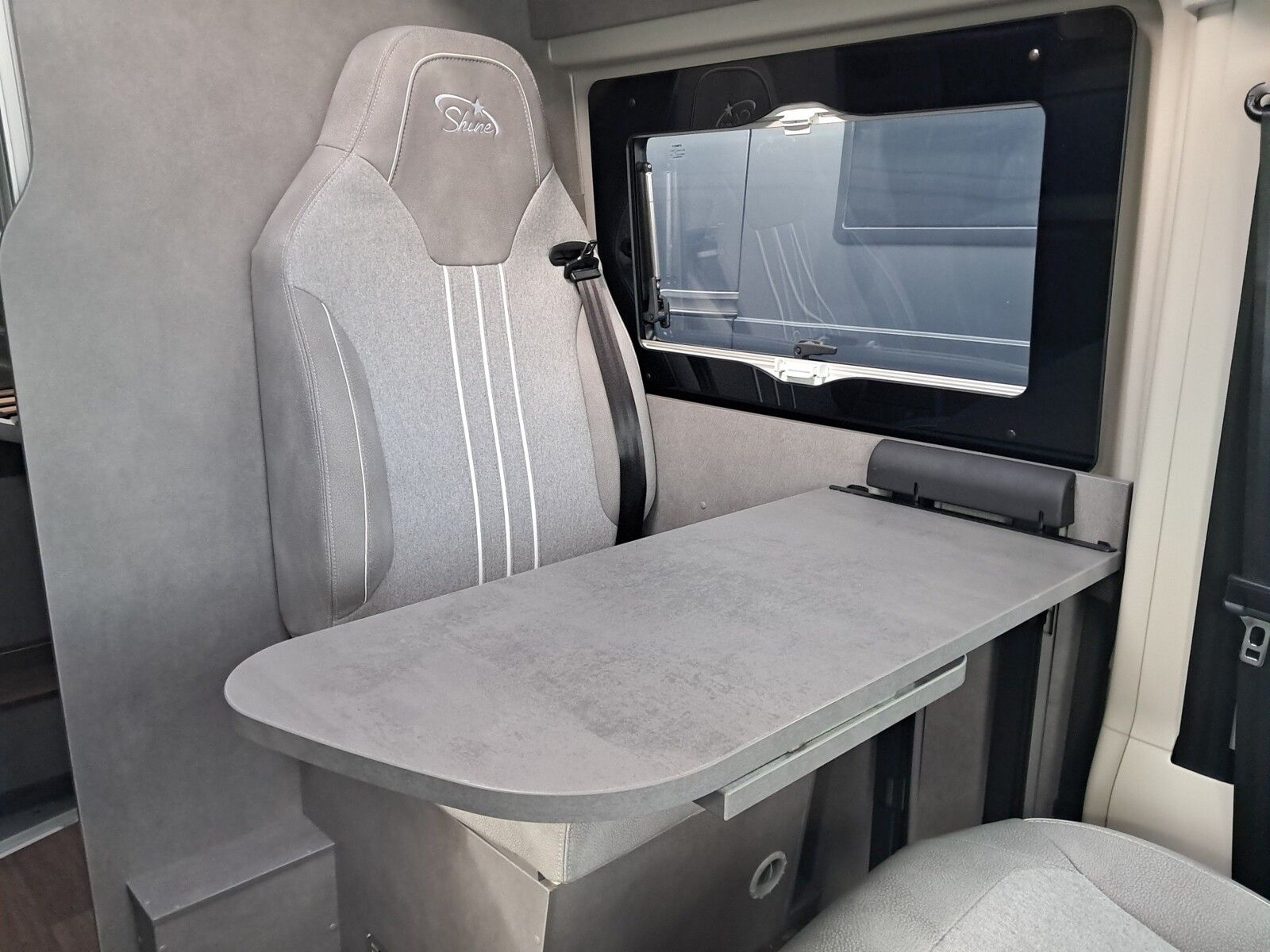 Fahrzeugabbildung Pössl Summit Shine 600 LR Citroen 180 PS Autom.