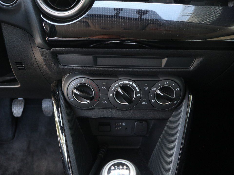 Fahrzeugabbildung Mazda 2 M-Hybrid Center-Line G-90 KLIMA ACAA LED DAB+