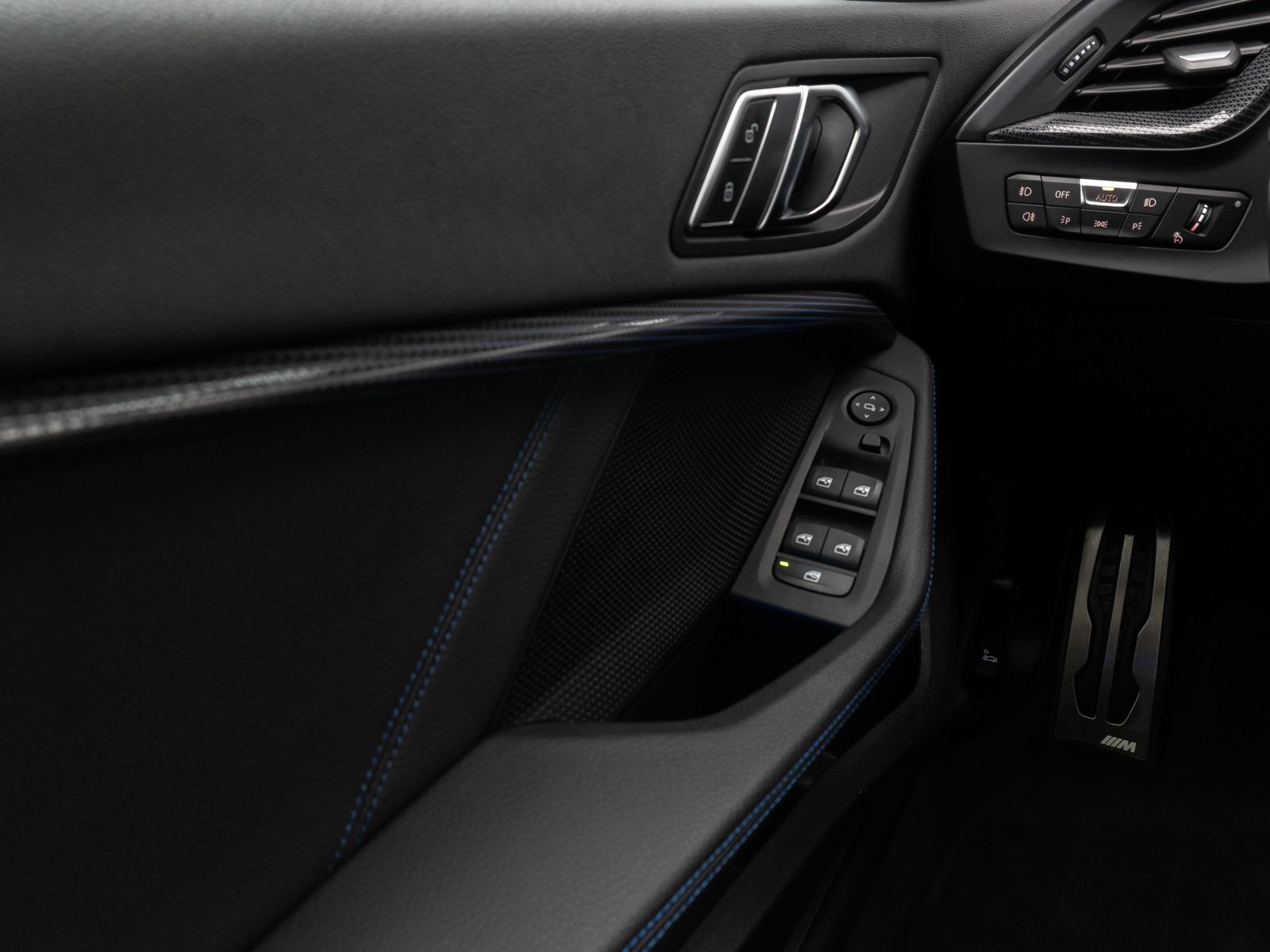 Fahrzeugabbildung BMW 220i Gran Coupé M Sport Kamera DAB HiFi 19Zoll