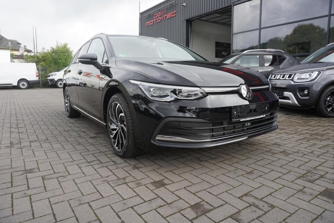 Volkswagen Golf 8 Variant 1.5 eTSI DSG 150PS Panorama ACC K