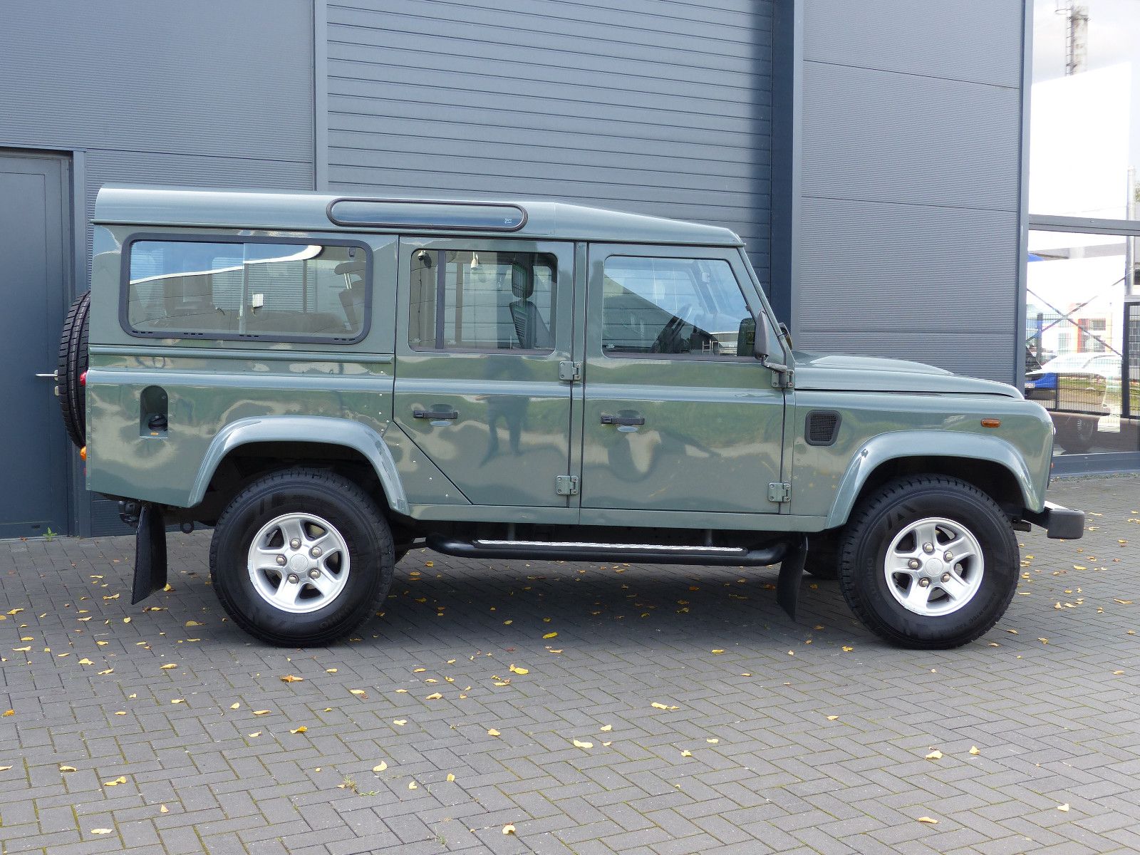Fahrzeugabbildung Land Rover Defender 110 D AUTOMATIK !!