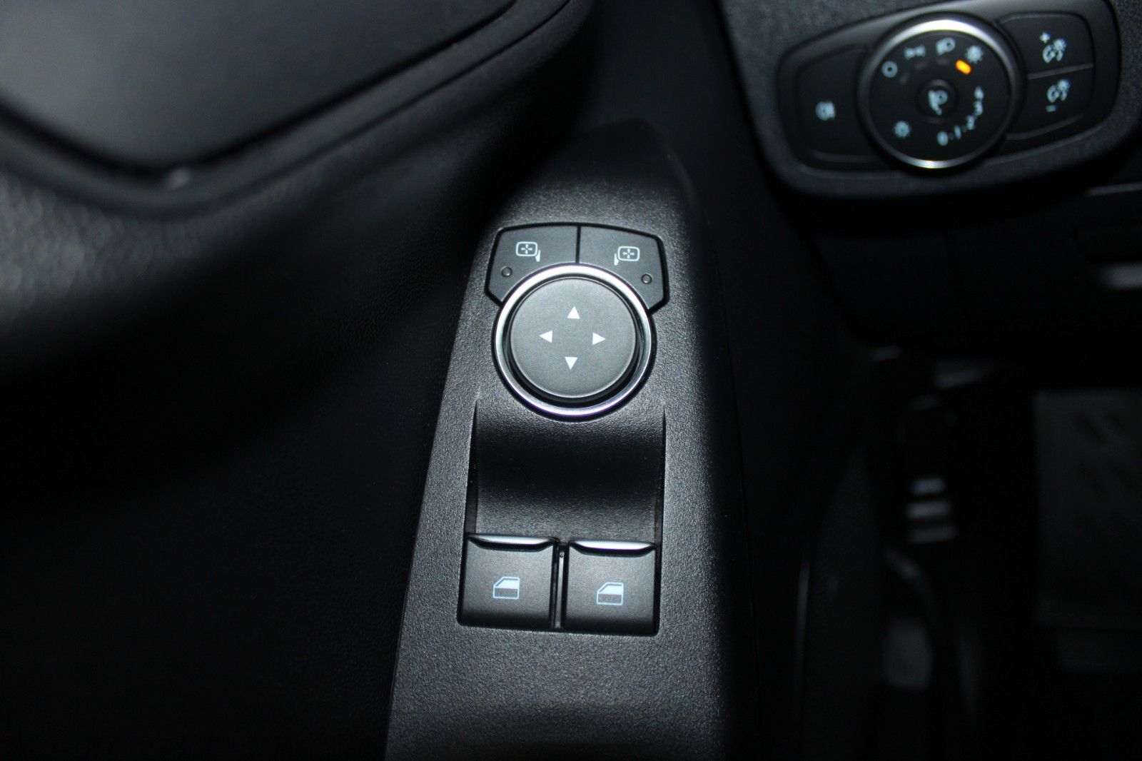 Fahrzeugabbildung Ford Fiesta TREND 5-trg KLIMA LED DAB AppLink WinterP