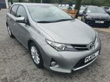 Toyota Auris Edition Automatik - scheckheftgepflegte Toyota Auris