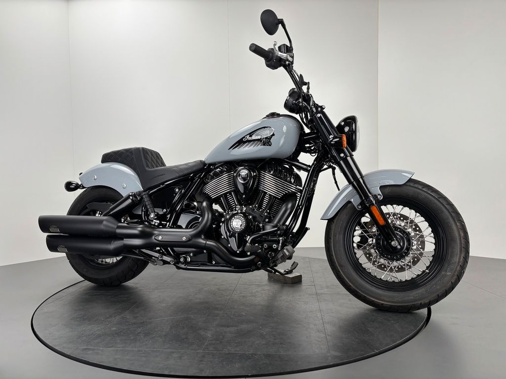 Fahrzeugabbildung Indian CHIEF BOBBER DARK HORSE *JEKILL & HYDE*