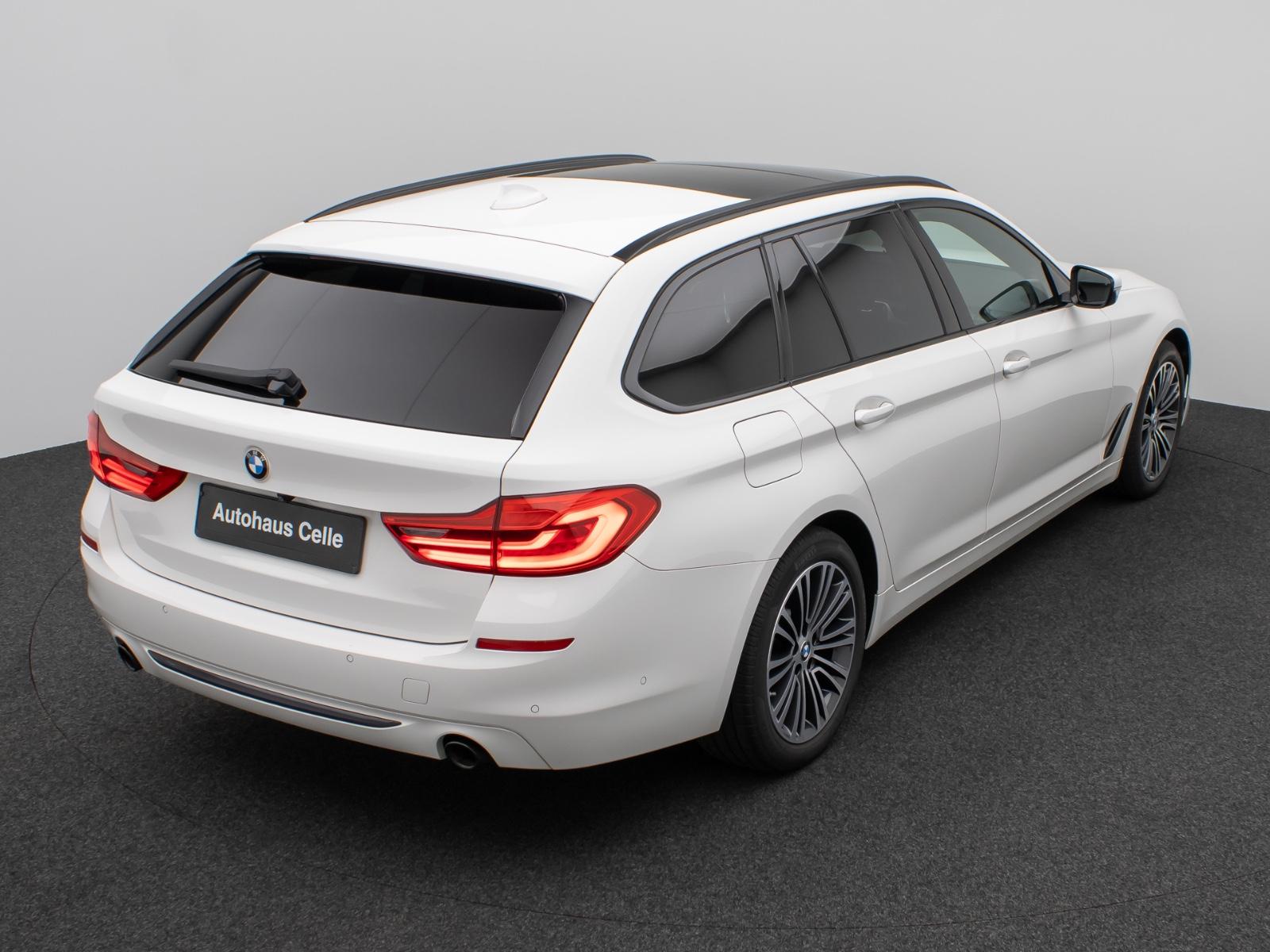 BMW 520d xD Tour Sport Line Pano H/K Exklusiv Paket