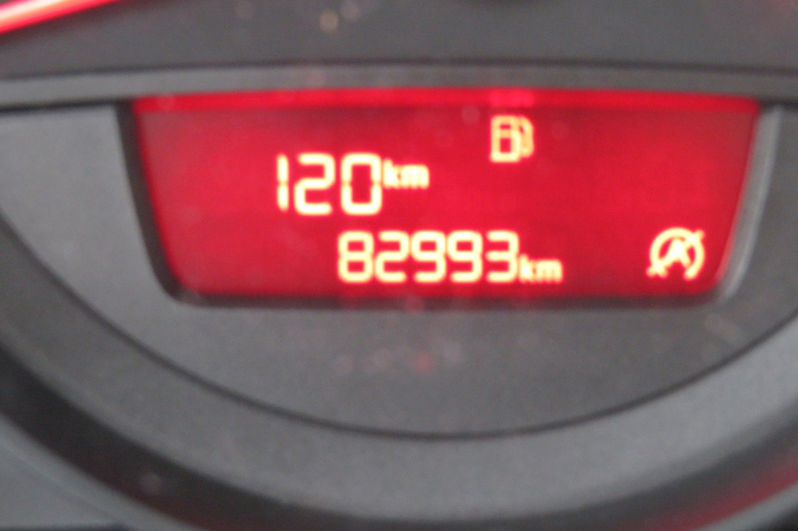 Fahrzeugabbildung SEAT Mii Style KLIMA SITZH GRA PDC TELVOR 8-FACH 1.H