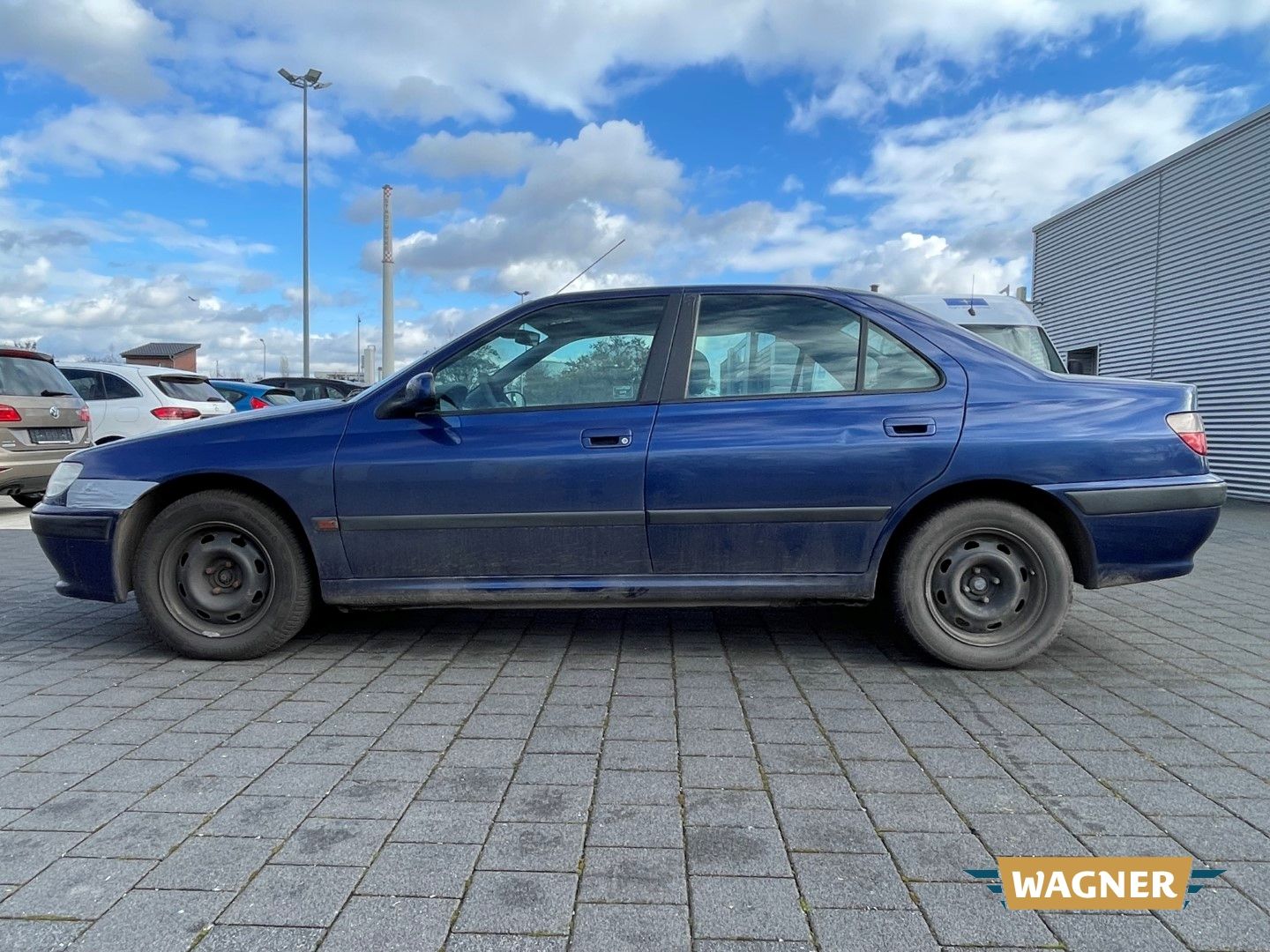 Fahrzeugabbildung Peugeot 406 SR Klimaanlage Servolenkung Motorschaden