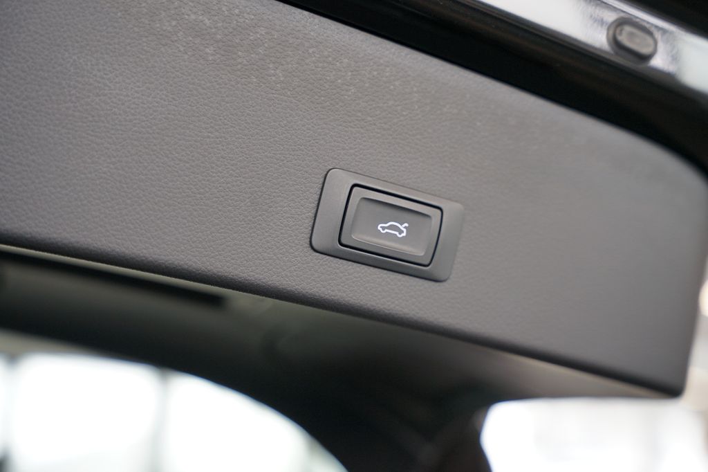 AUDI RS6 performance | Pano | HuD | Matrix | 280km/h AUDI RS6 performance | Pano | HuD | Matrix | 280km/h