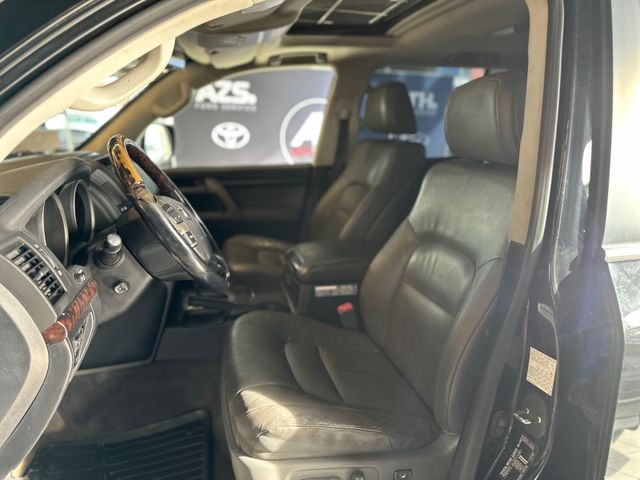 Toyota Land Cruiser 200 Executive