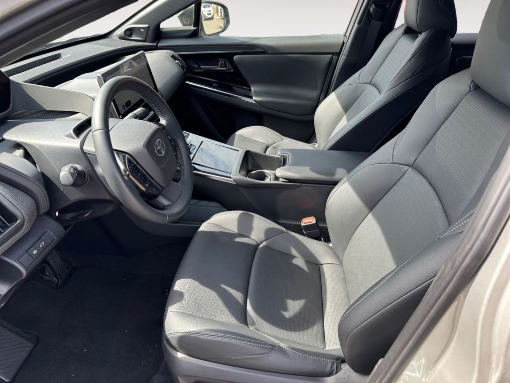Fahrzeugabbildung Toyota bZ4X X-MODE Comfort- und Technik-Paket