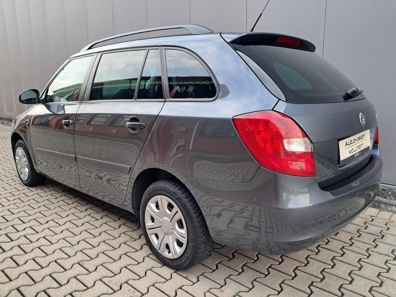 Skoda Fabia 2010 — photo 8
