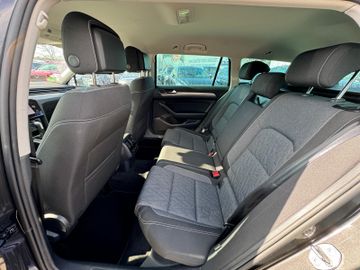 Volkswagen Passat Variant - 10