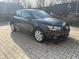 Audi A1 1.2 TFSI Attraction Sportback Attraction - Audi A1 Gebrauchtwagen in Wiesbaden