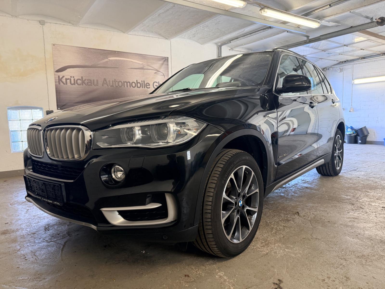 BMW X5 xDrive30d SHeft Leder Pano Xen AHK Navi HUD
